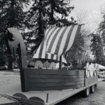 boat bw